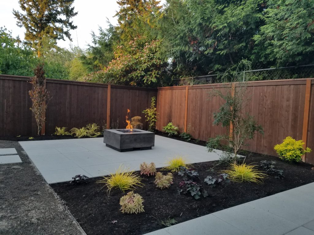 Creating Interest in Your Yard with Focal Points and Special Features